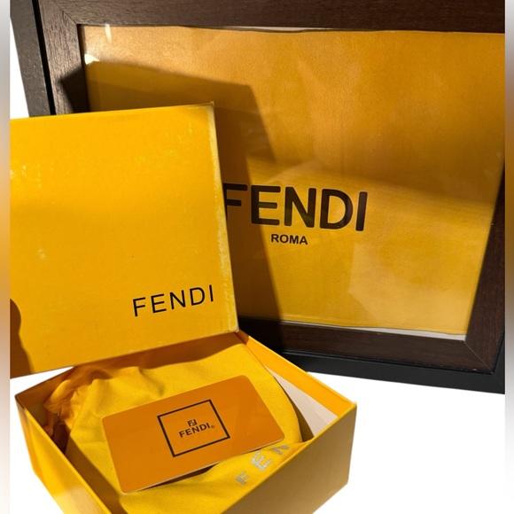 Fendi Reversible Zucca Monogram Leather Belt with Gold FF Buckle Made in Italy - Picture 3 of 13